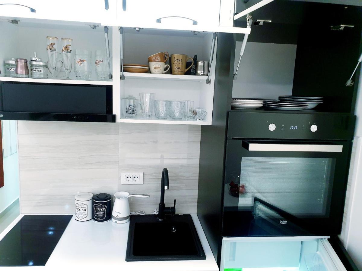 Lux Apartment - Central Place באר מראה חיצוני תמונה